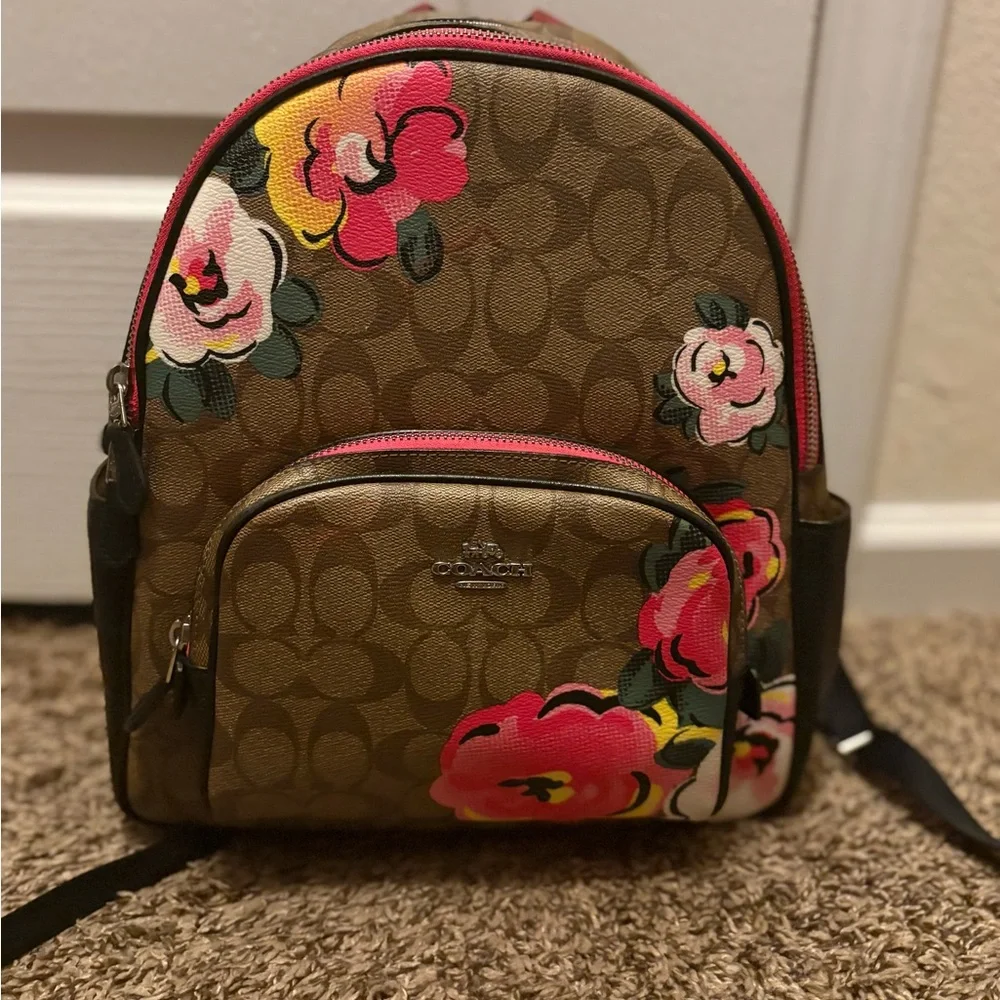 Coach Floral Print Signature Backpack - Picture 1 of 11